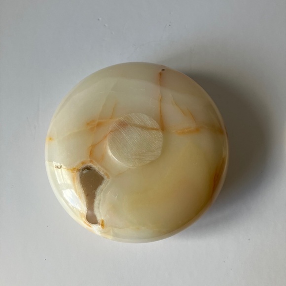 Round Lidded Onyx Box Medium Size Vintage - Picture 8 of 8